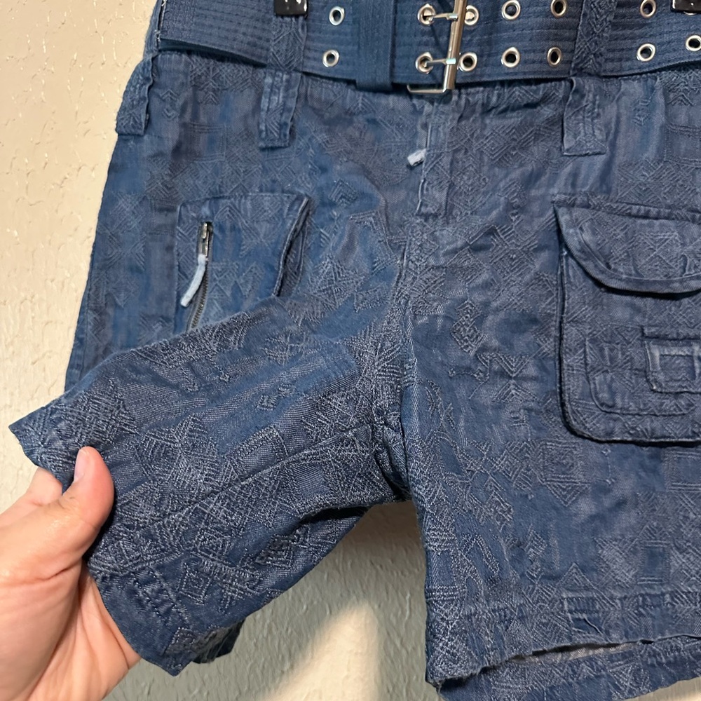 Johhny Was Zuma Embroidered Cargo Denim Shorts with Belt Lyocell‎ Size 12 - Picture 5 of 10
